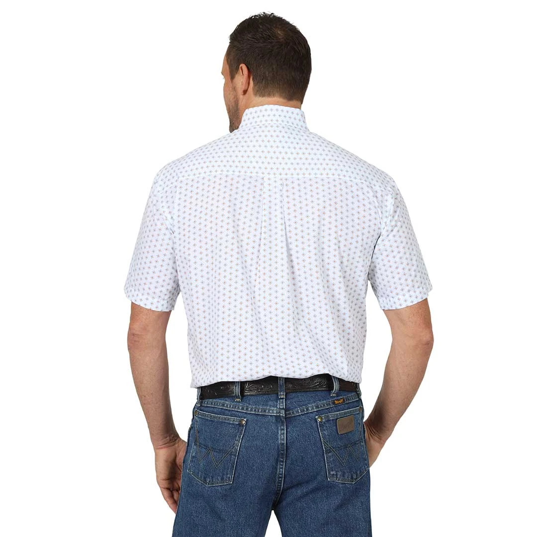 Wrangler Men's George Strait Geo Print Short Sleeve Shirt - Image 2