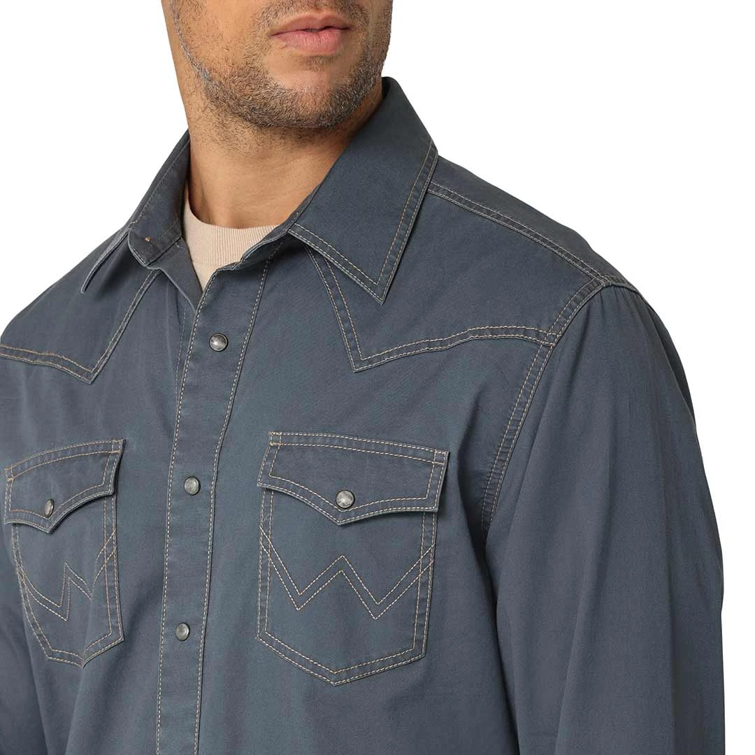 Wrangler Men's Retro Premium Contrast Trim Solid Snap Shirt - Image 3