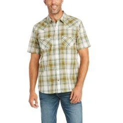 Ariat Men's Retro Fit Short Sleeve Plaid Snap Shirt