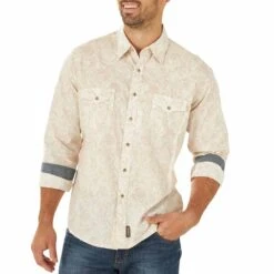 Wrangler Men's Retro Paisley Print Western Snap Shirt