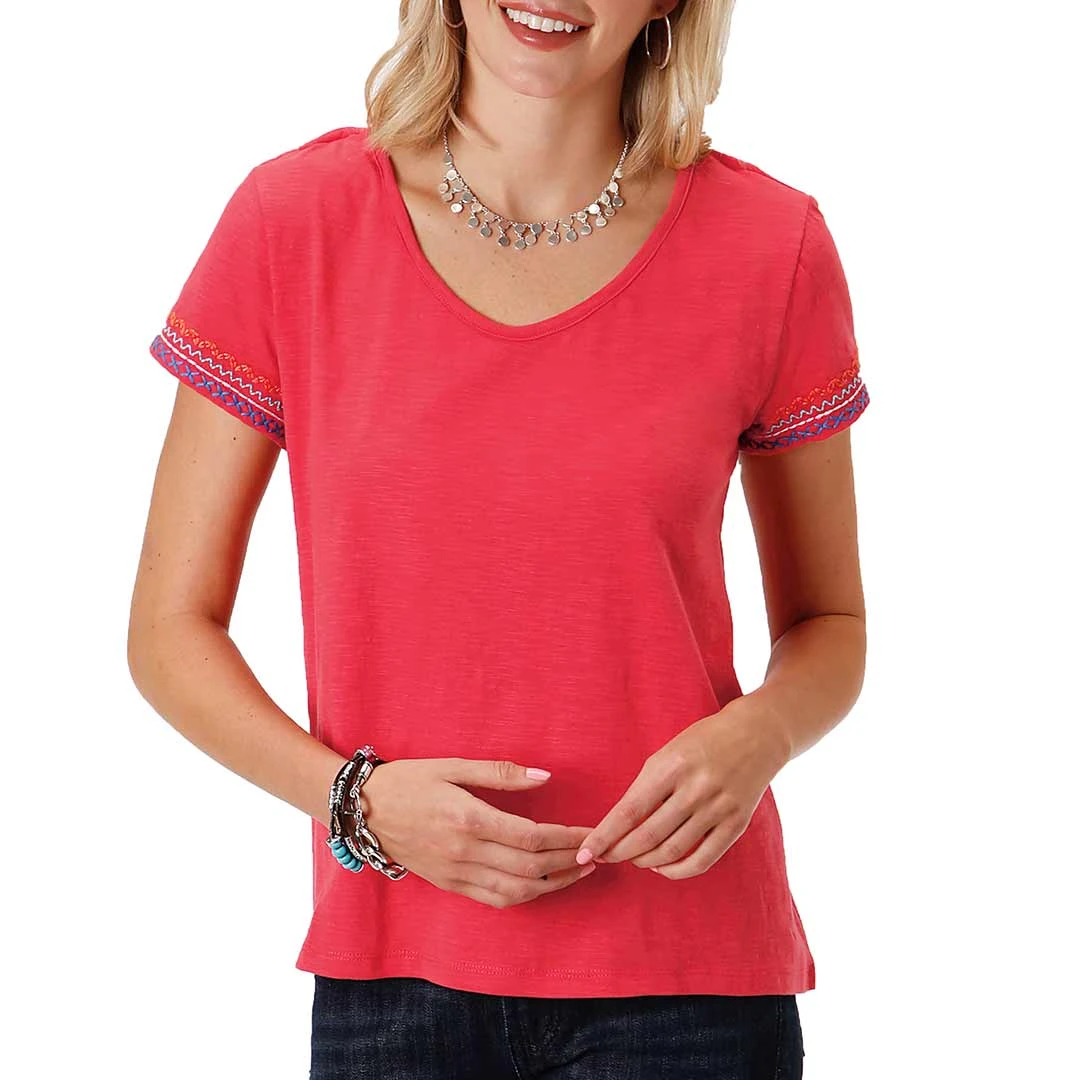 Roper Women's Embroidered Keyhole Back T-shirt