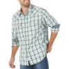 Wrangler Men's Retro Curved Yoke Plaid Snap Shirt