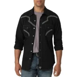 Wrangler Men's Rock 47 Embroidered Yoke Snap Shirt