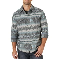 Wrangler Men's Retro Premium Jacquard Snap Shirt