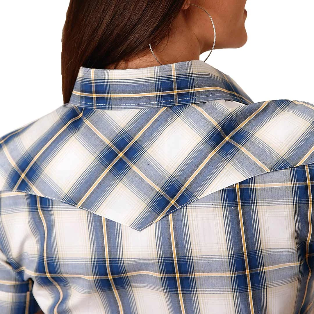 Roper Women's Short Roll Sleeve Plaid Snap Shirt - Image 2