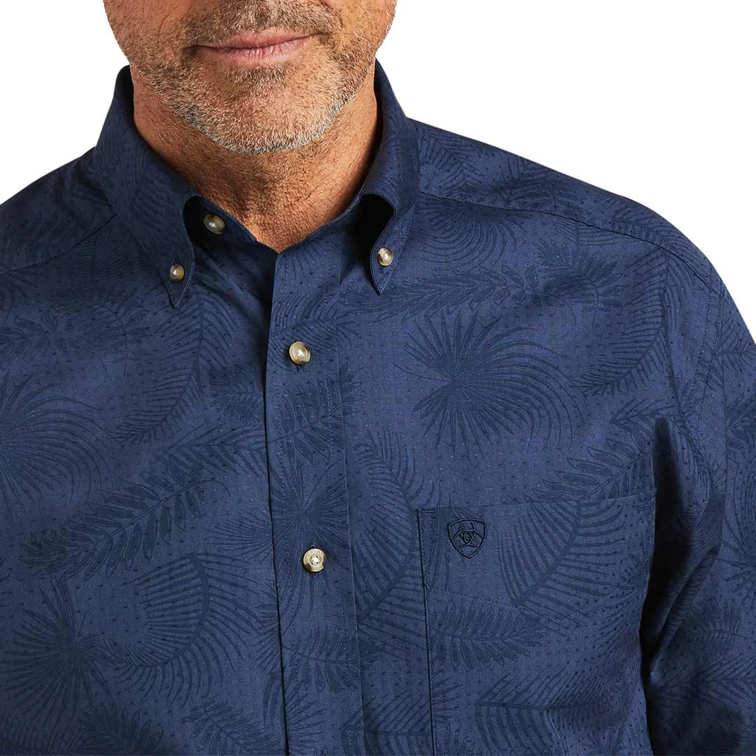 Ariat Men's Tremaine Classic Fit Button-Down Short Sleeve Shirt - Image 3