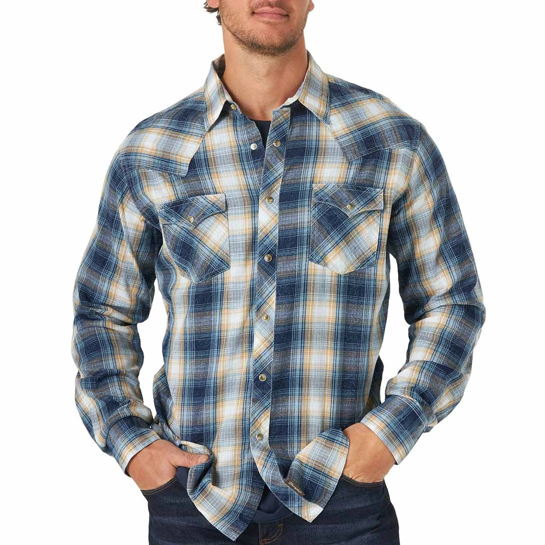 Wrangler Men's Western Plaid Snap Shirt