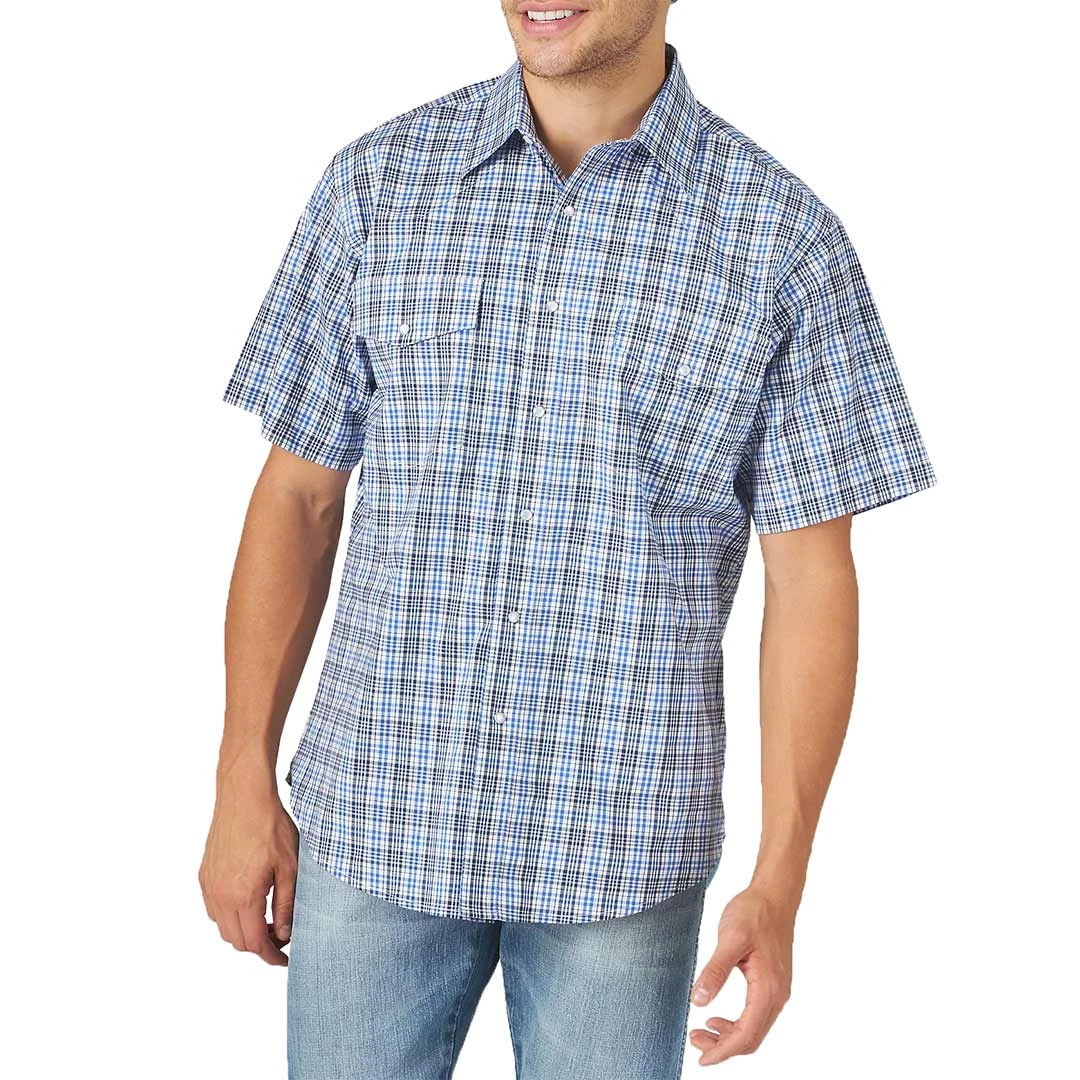 Wrangler Men's Wrinkle Resist Short Sleeve Plaid Snap Shirt - Image 4