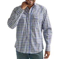 Wrangler Men's Wrinkle Resist Plaid Snap Shirt