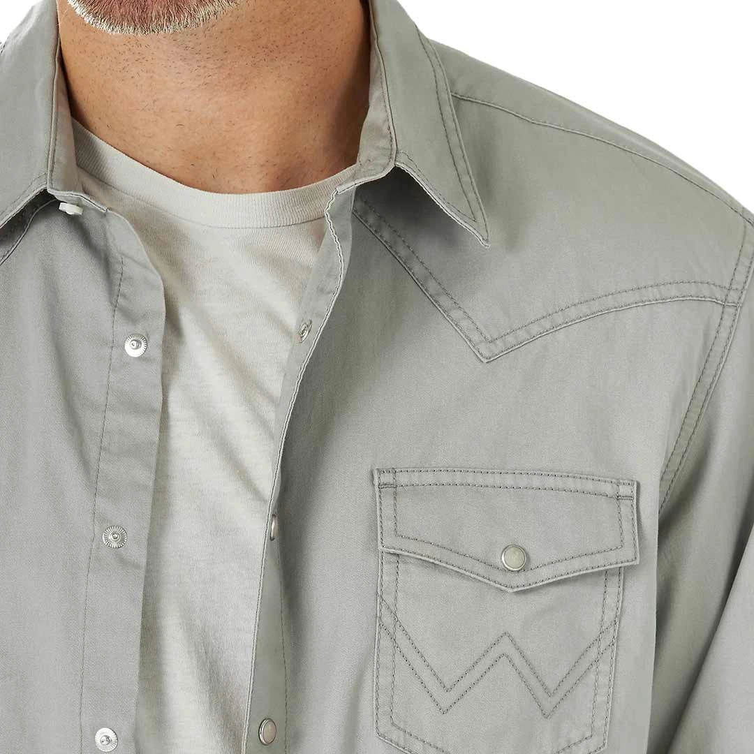 Wrangler Men's Retro Premium Solid Snap Shirt - Image 3