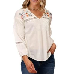 Roper Women's Floral Embroidered Yoke Blouse