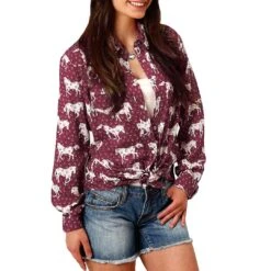 Roper Women's Horseshoe Horse Print Snap Shirt